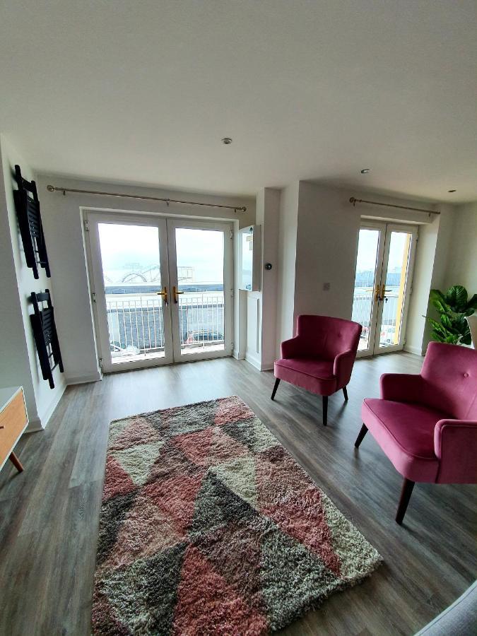 In The Heart Of Portrush - Beautiful Views 아파트 외부 사진